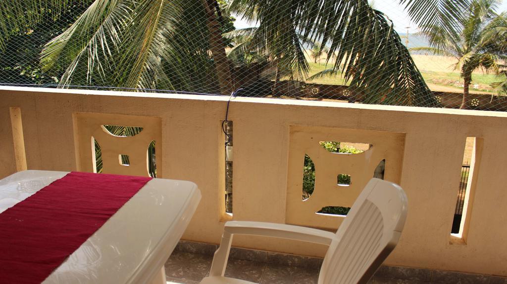 Janishi Residencies Hotel Negombo Exterior foto