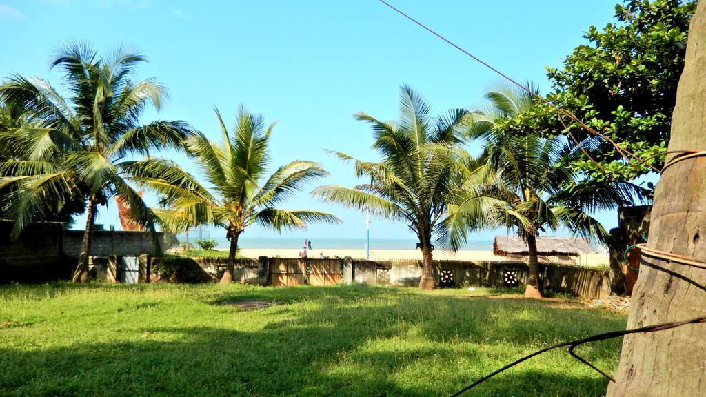 Janishi Residencies Hotel Negombo Exterior foto